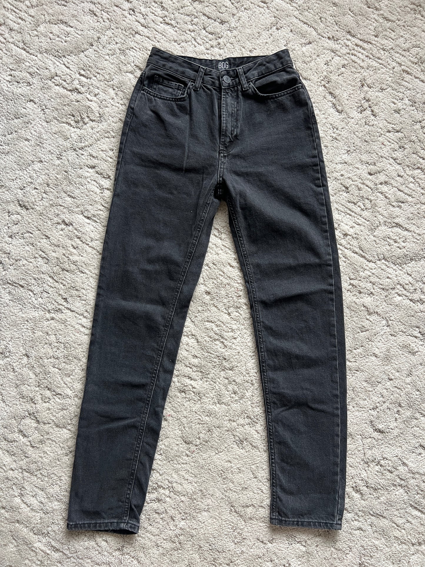 Waist:26 Inseam:29 Hip:37 Rise:11