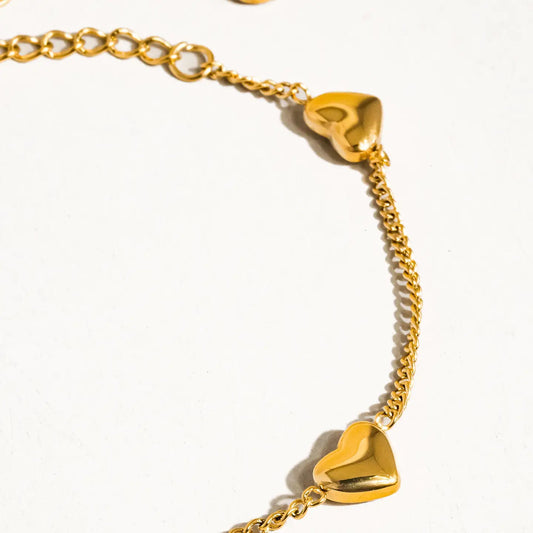 18K Gold Non-Tarnish Petite Heart Bracelet