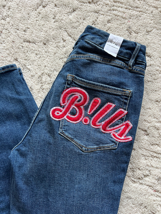 Waist:28 Inseam:26.5 Hip:33 Rise:10.5